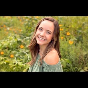 Meet your Posher, Kayla